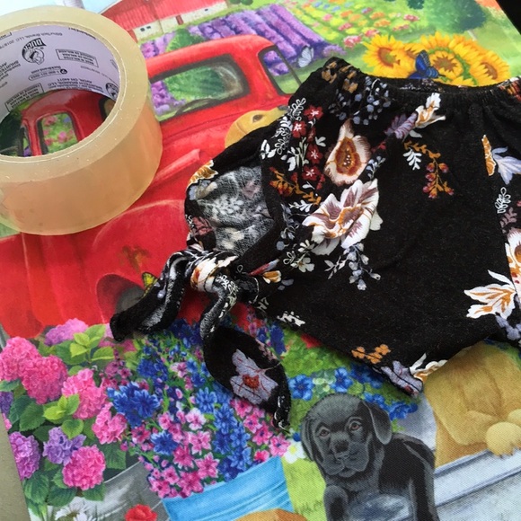 Pink Rose Black Floral Blouse Elastic Neckline Keyhole Tie Sleeves Rounded Hem M - Picture 7 of 13